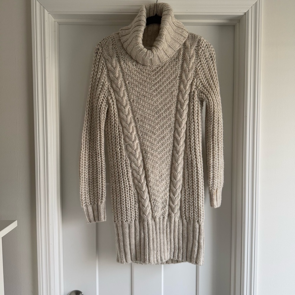 H&M Cream Cable Knit Turtleneck Sweater